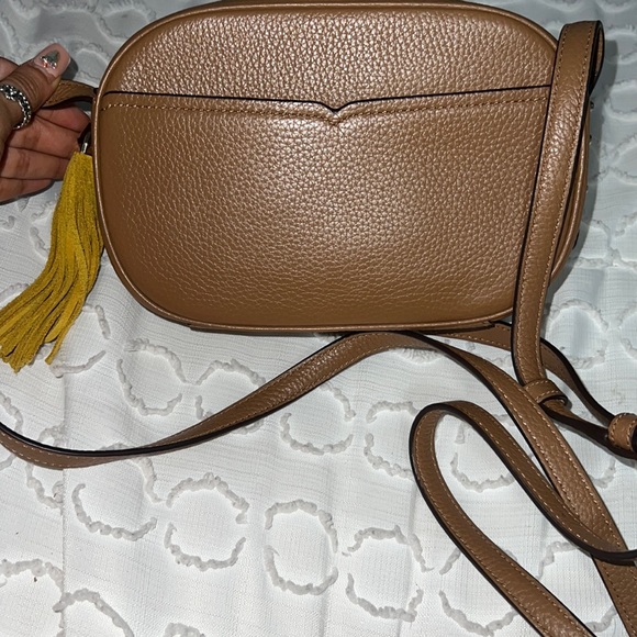 Kate spade cross body bag💛♠️ - Picture 3 of 3